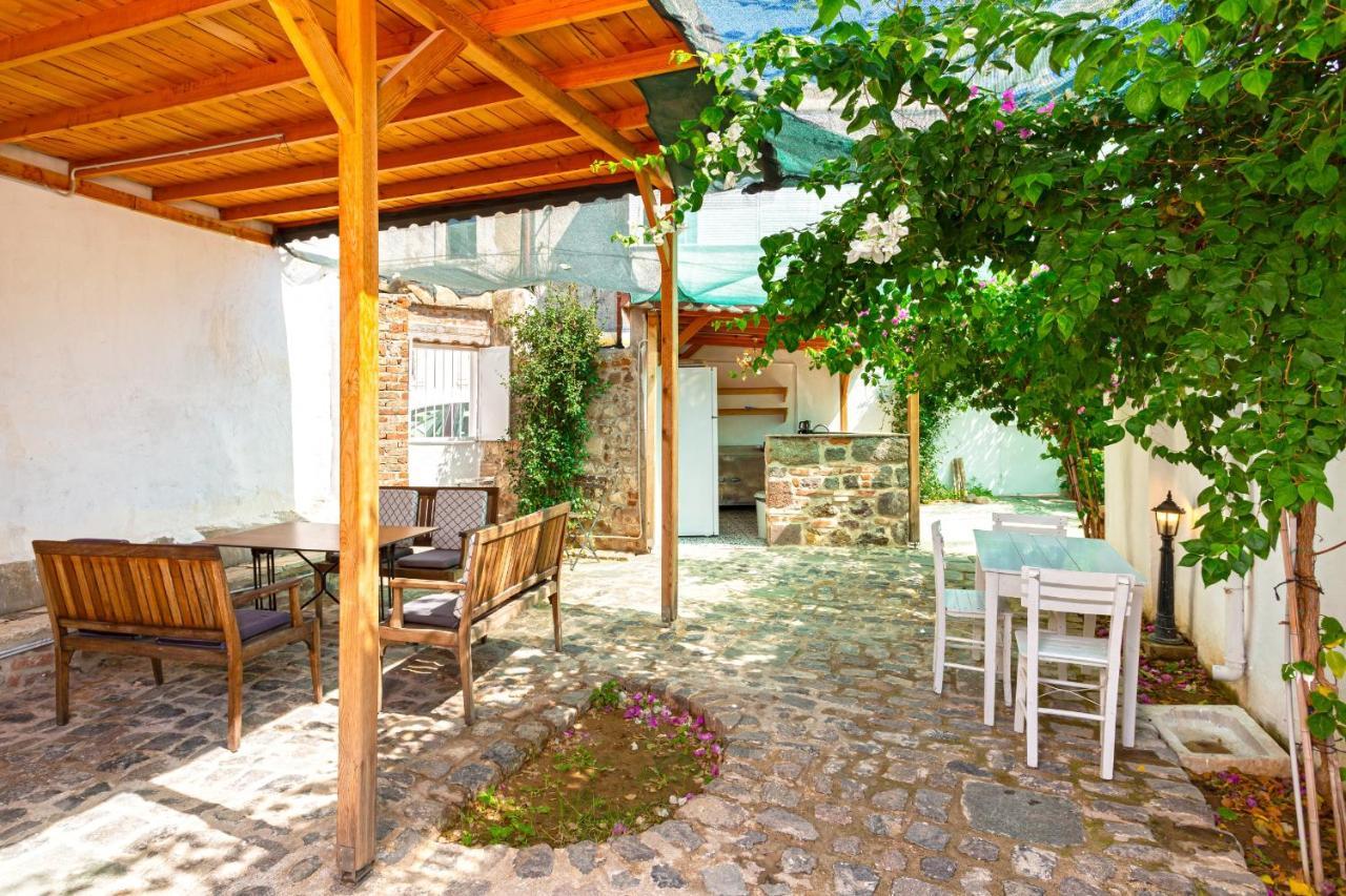 Iconic Stone Houses Esmirna Exterior foto